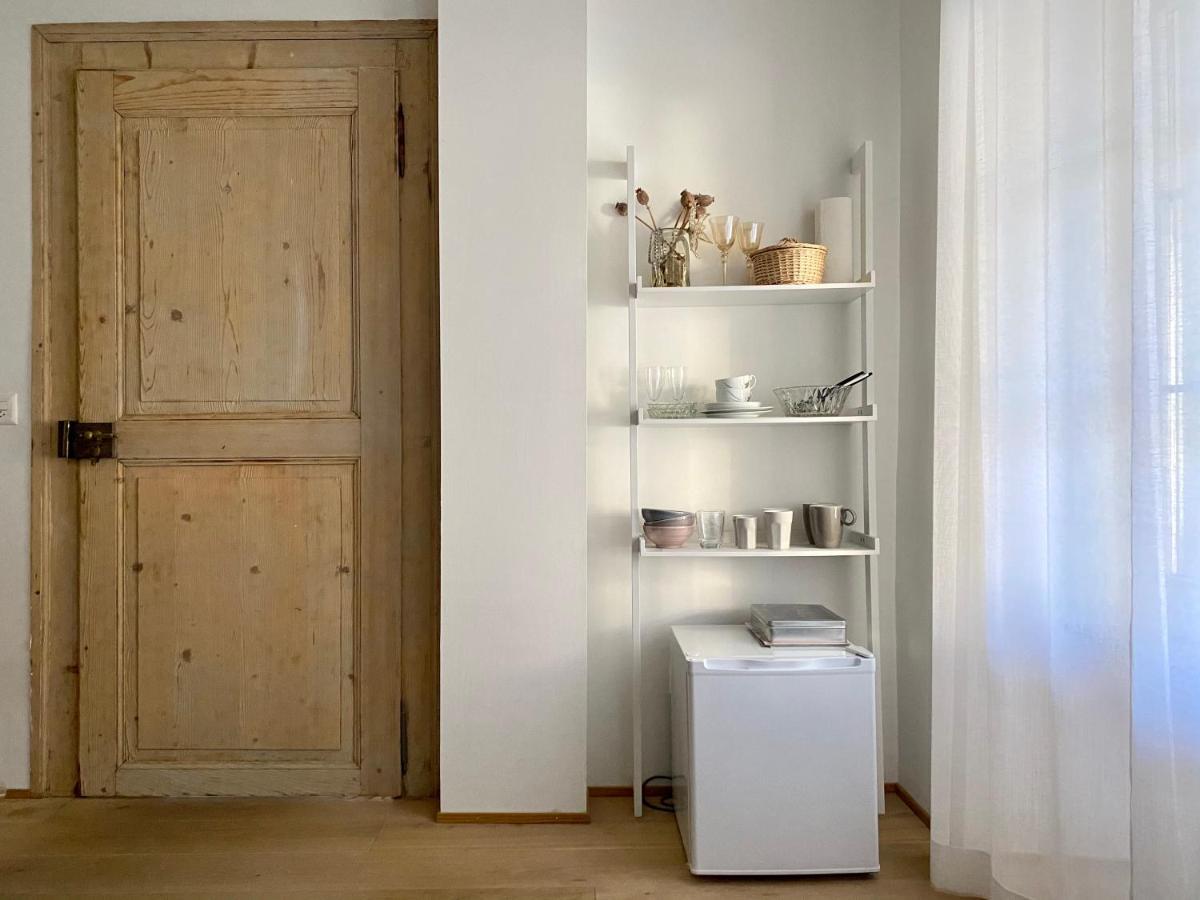 Beautiful Studio In A Villa From 18Th Century Thun Exteriör bild